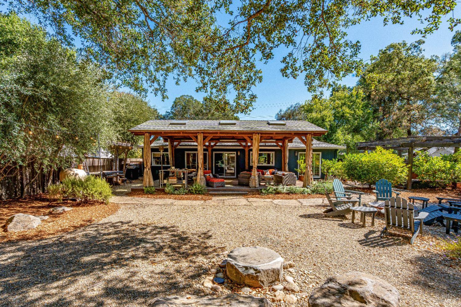1380 El Bonita Ave