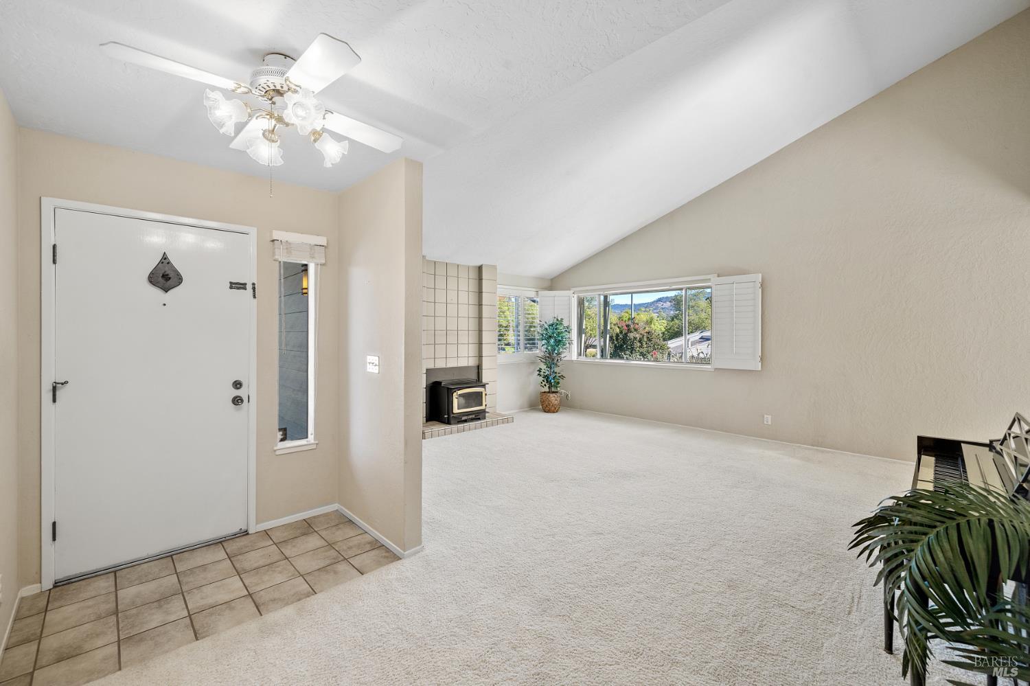 2270 Knolls Hills Cir