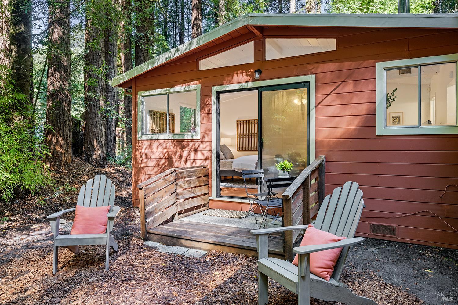 2050 Cazadero Hwy