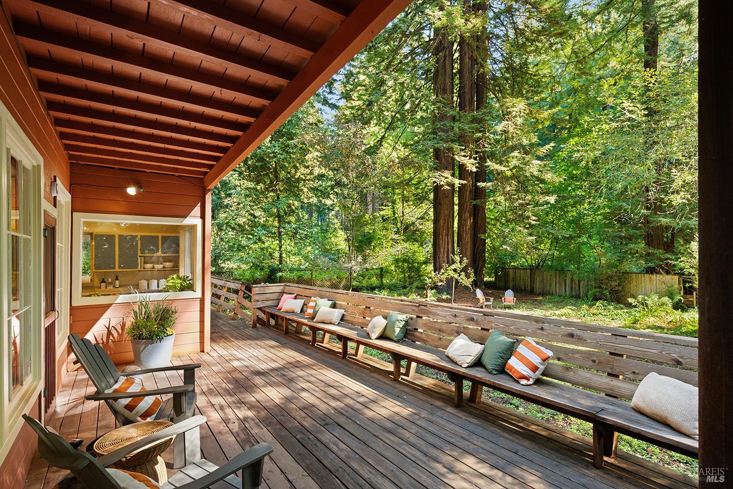 2050 Cazadero Hwy