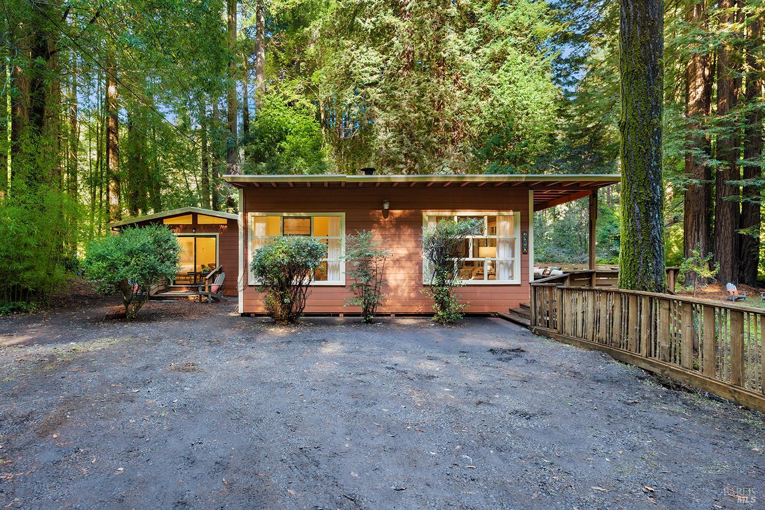 2050 Cazadero Hwy