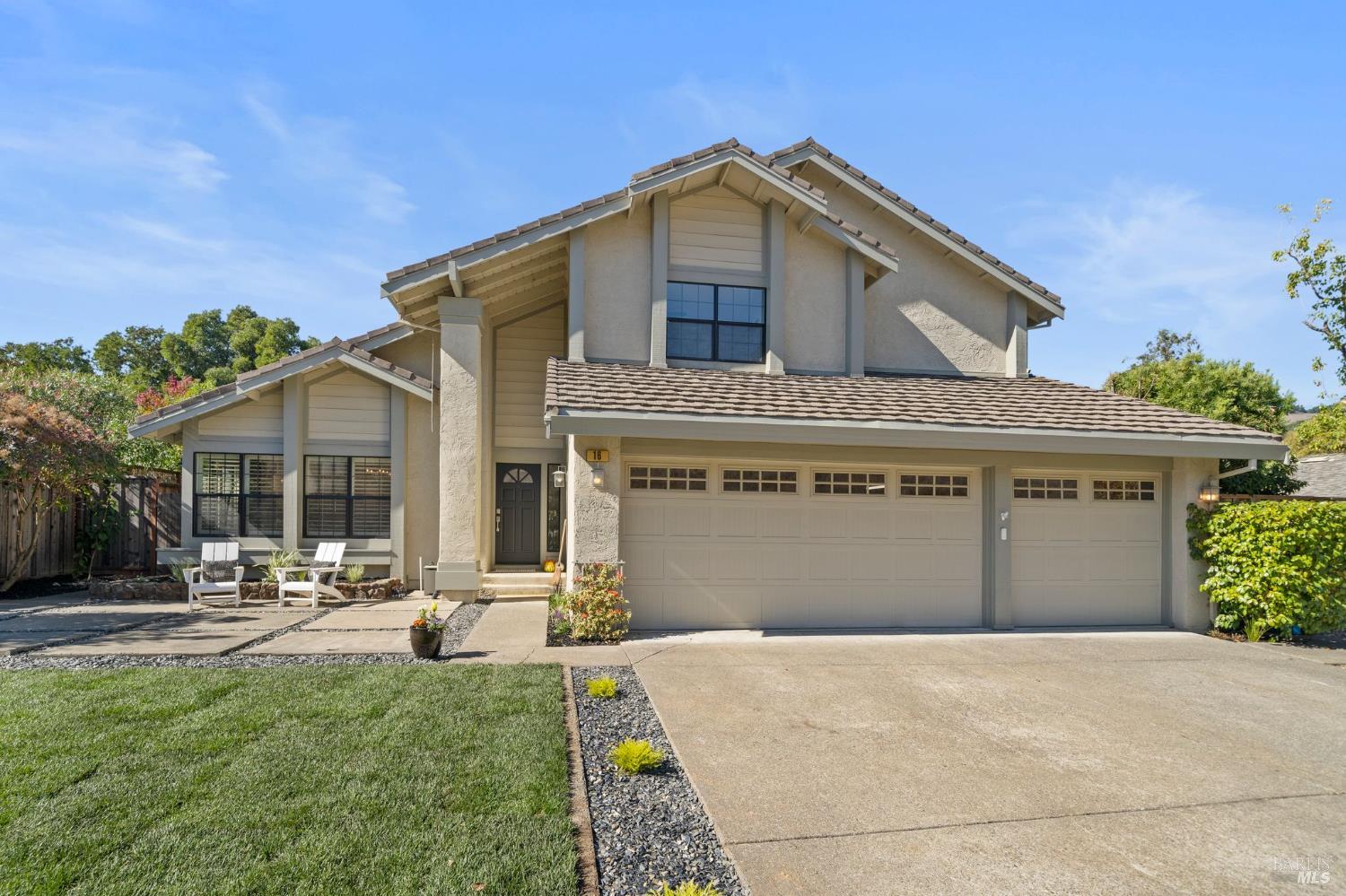 16 Woodleaf Ct