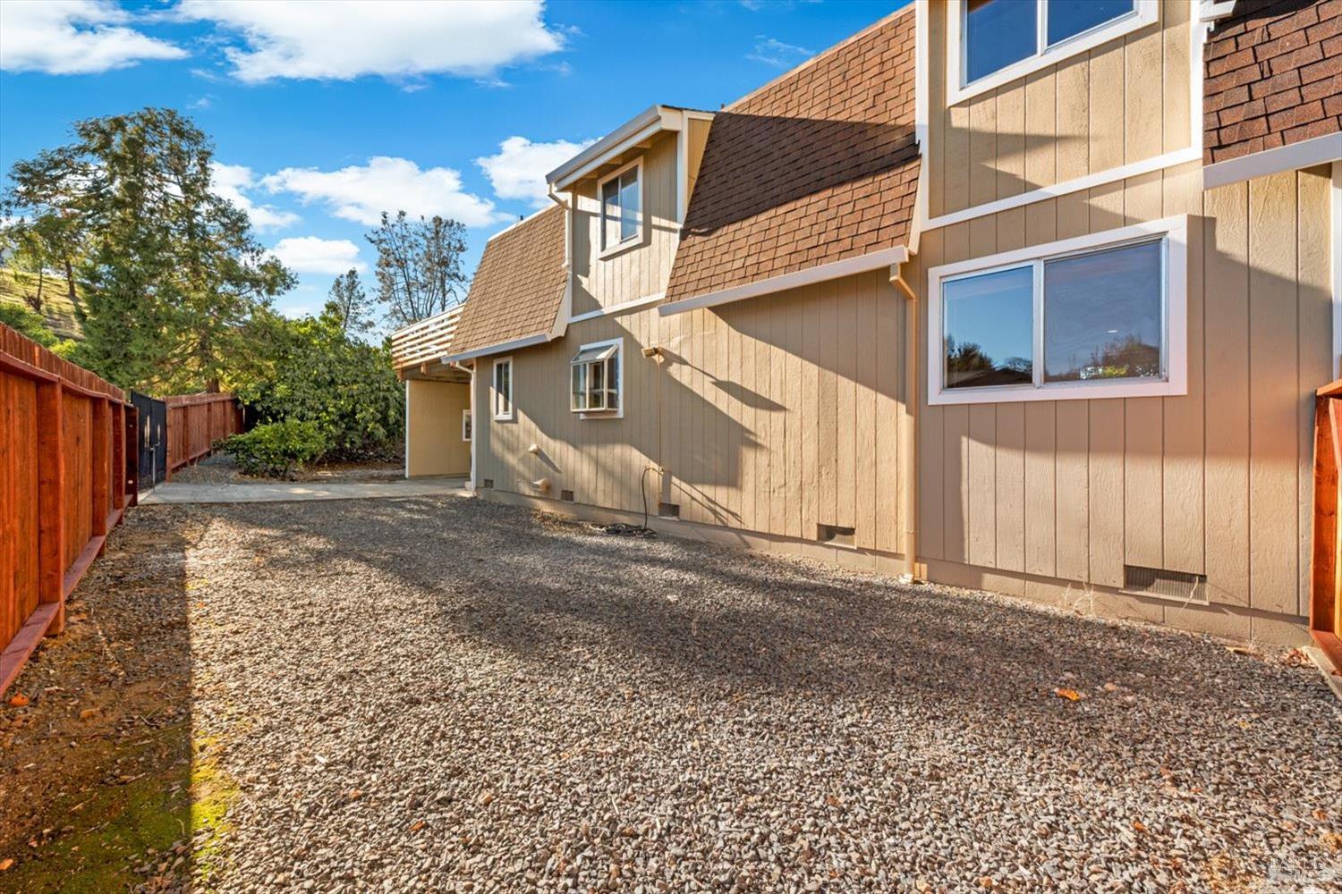 1017 Headlands Dr