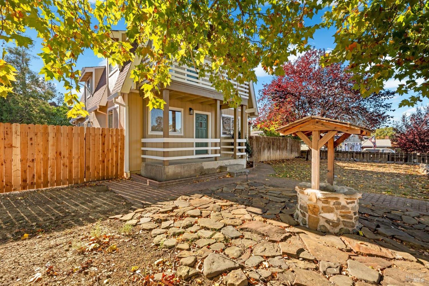 1017 Headlands Dr