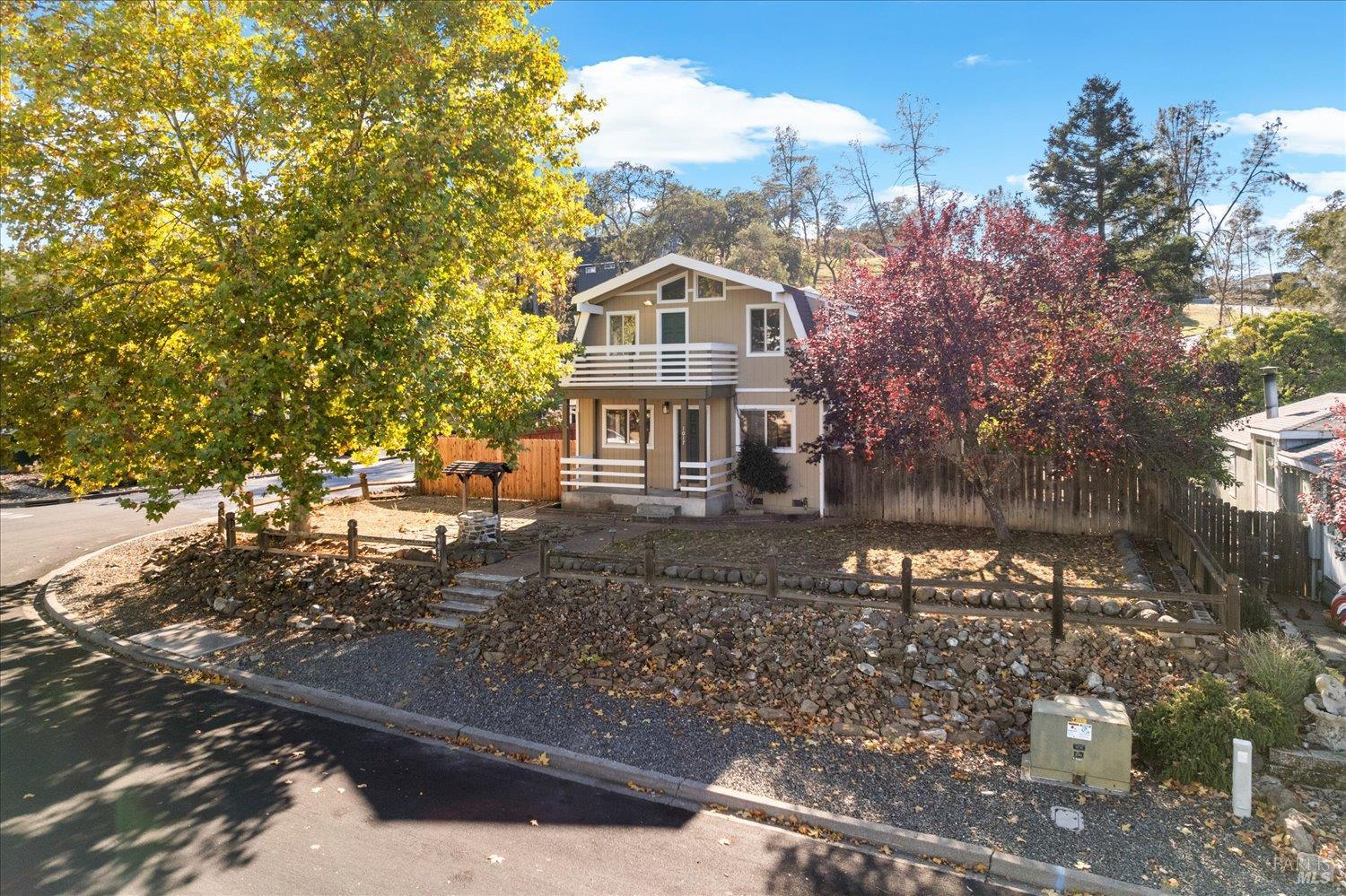 1017 Headlands Dr