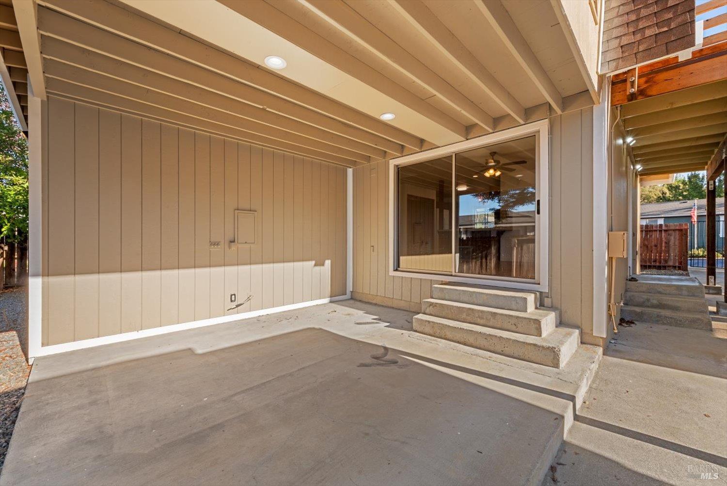 1017 Headlands Dr