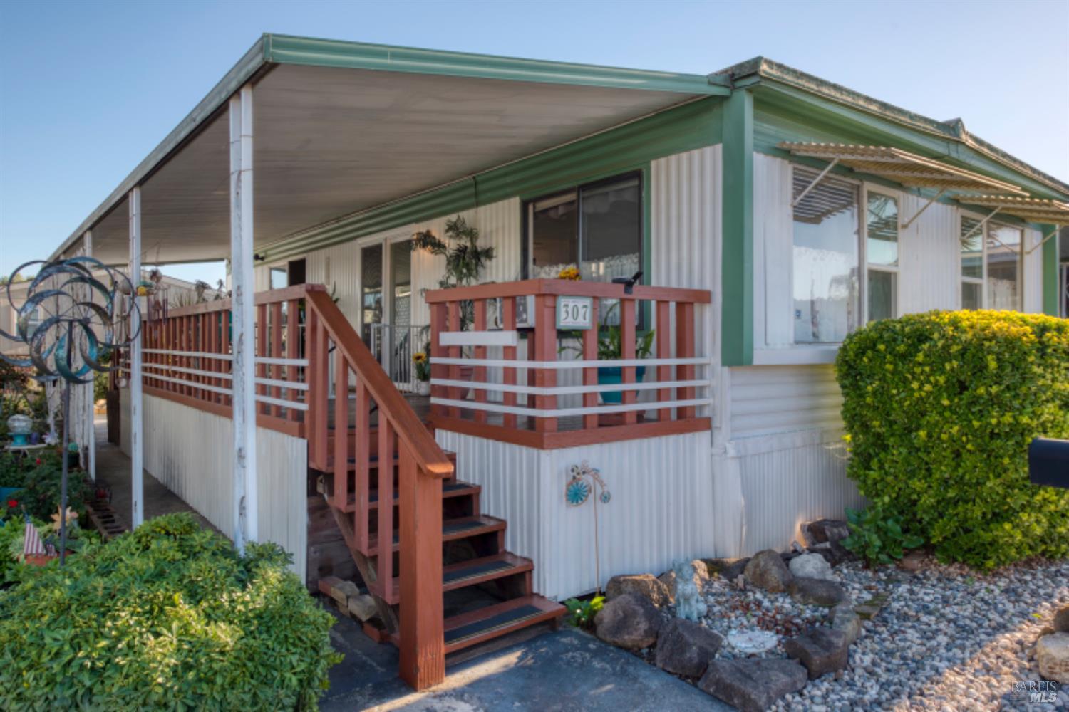 307 Stacey Way