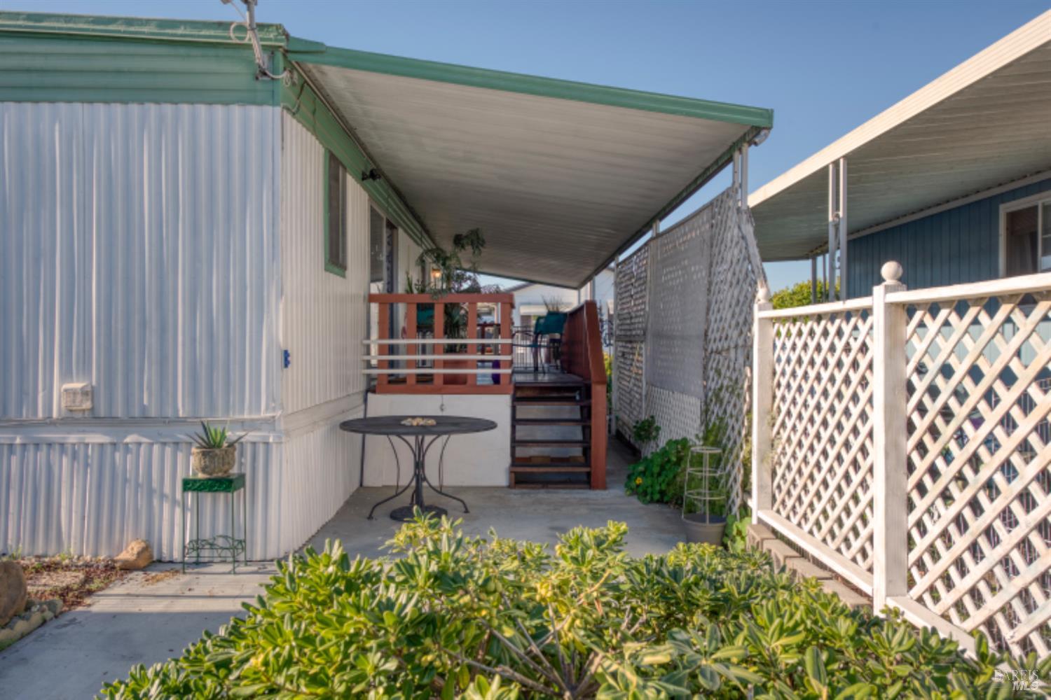 307 Stacey Way
