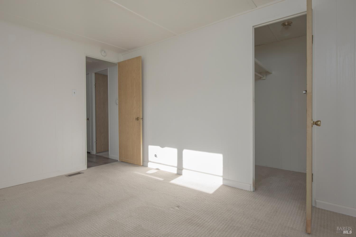 307 Stacey Way