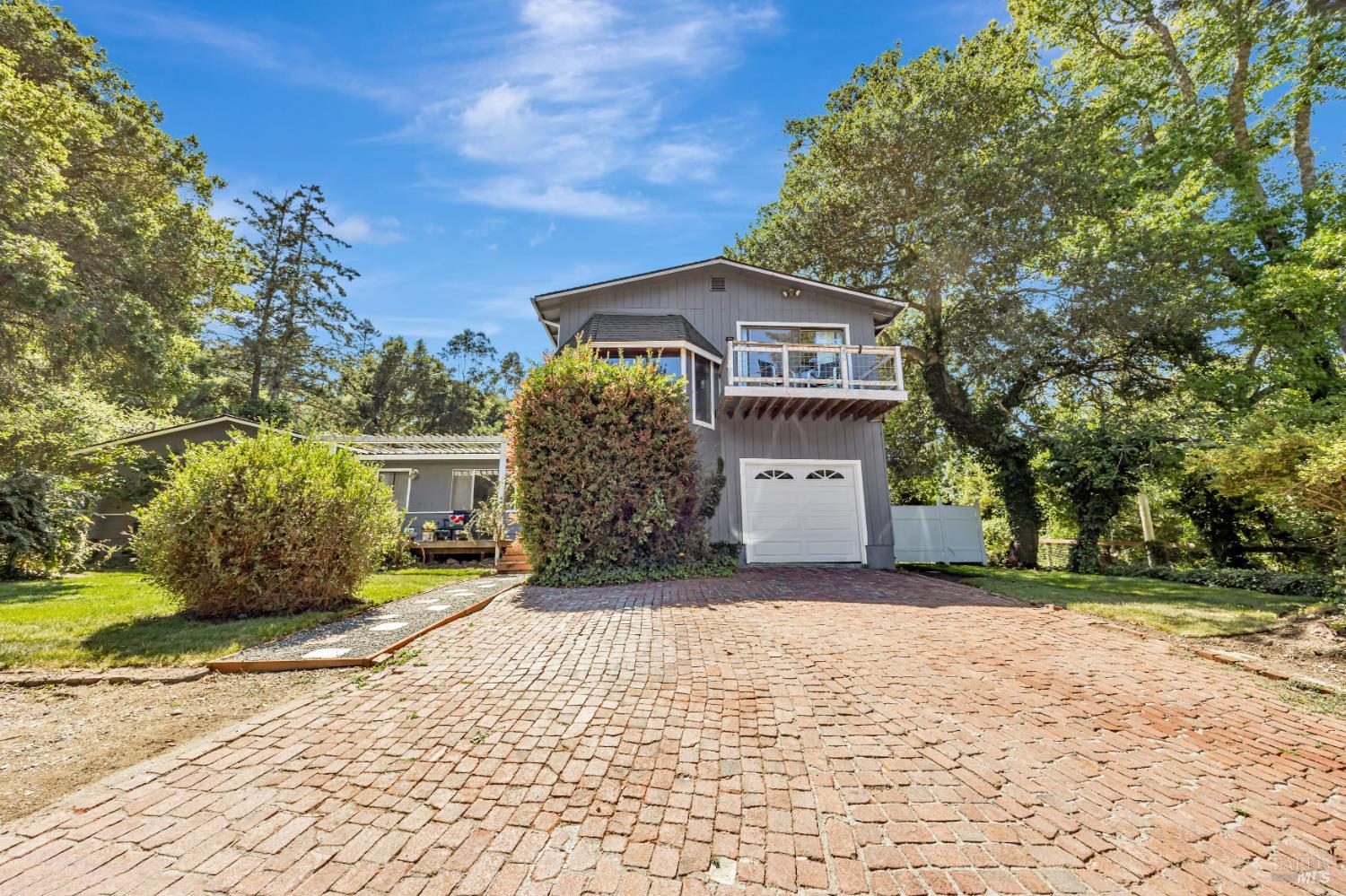 3590 Burnside Road