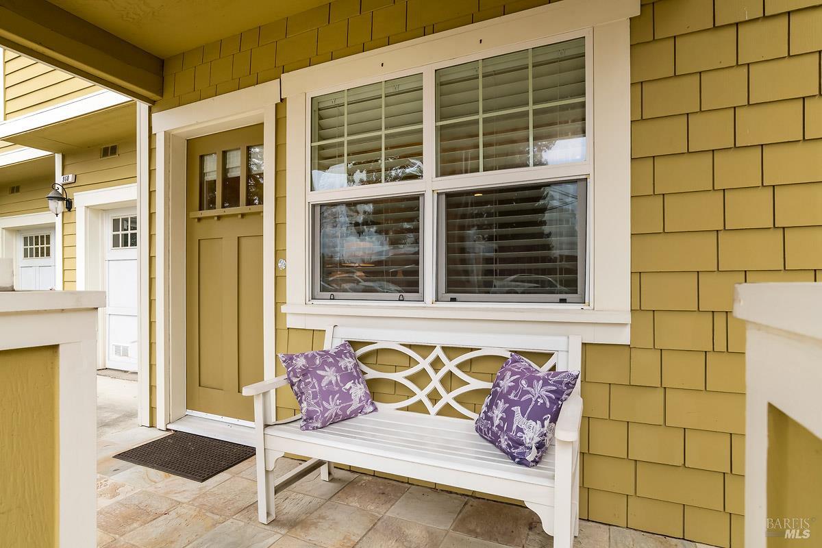960 1st Street W