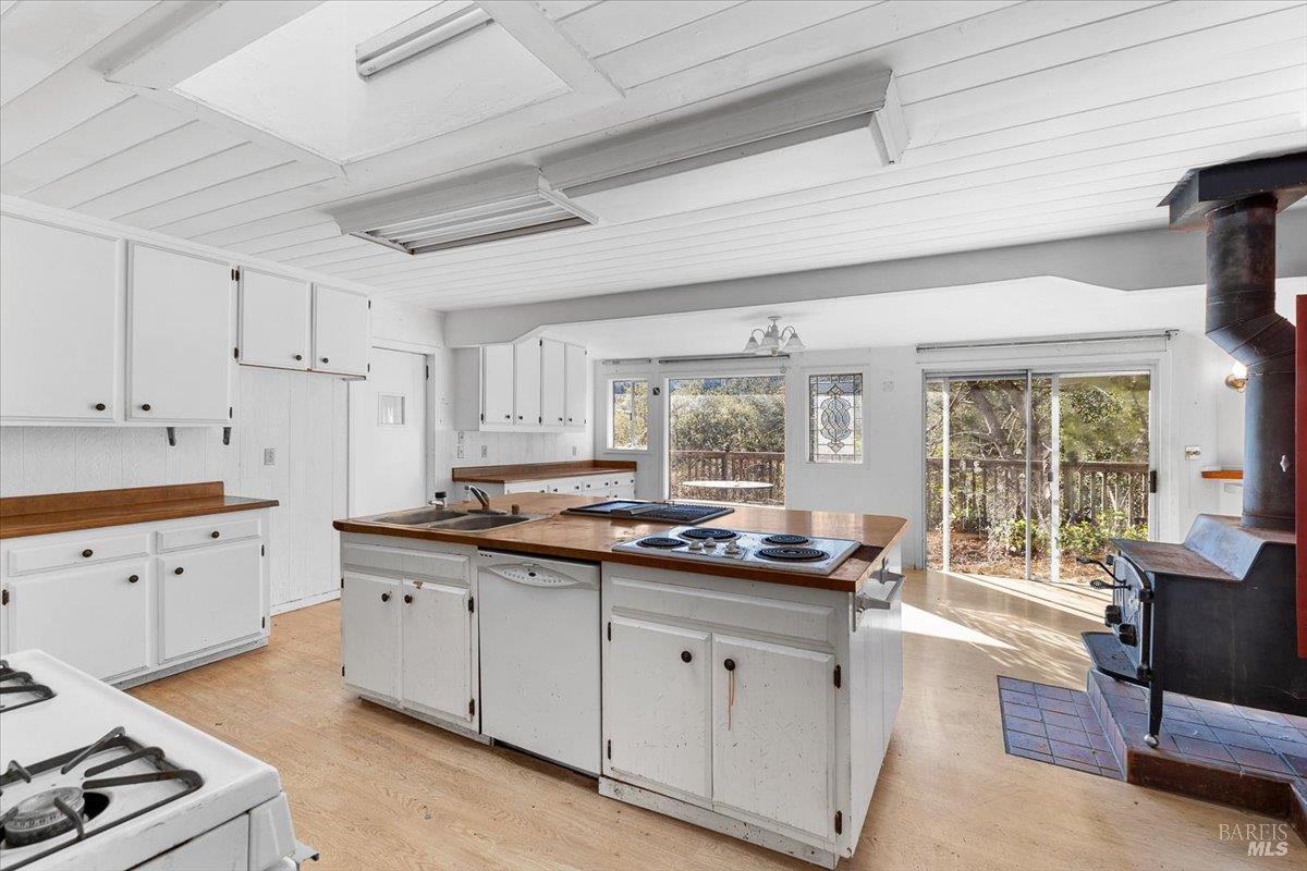 10650 Woodside Drive