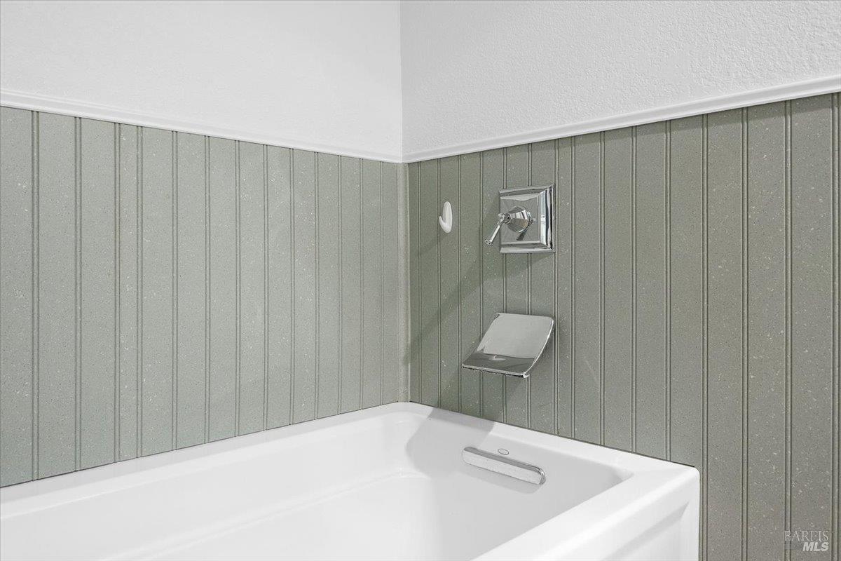 1003 Golf Course Drive