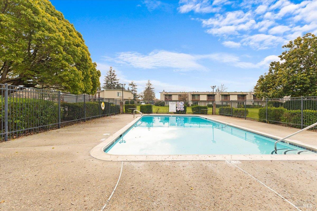 1003 Golf Course Drive