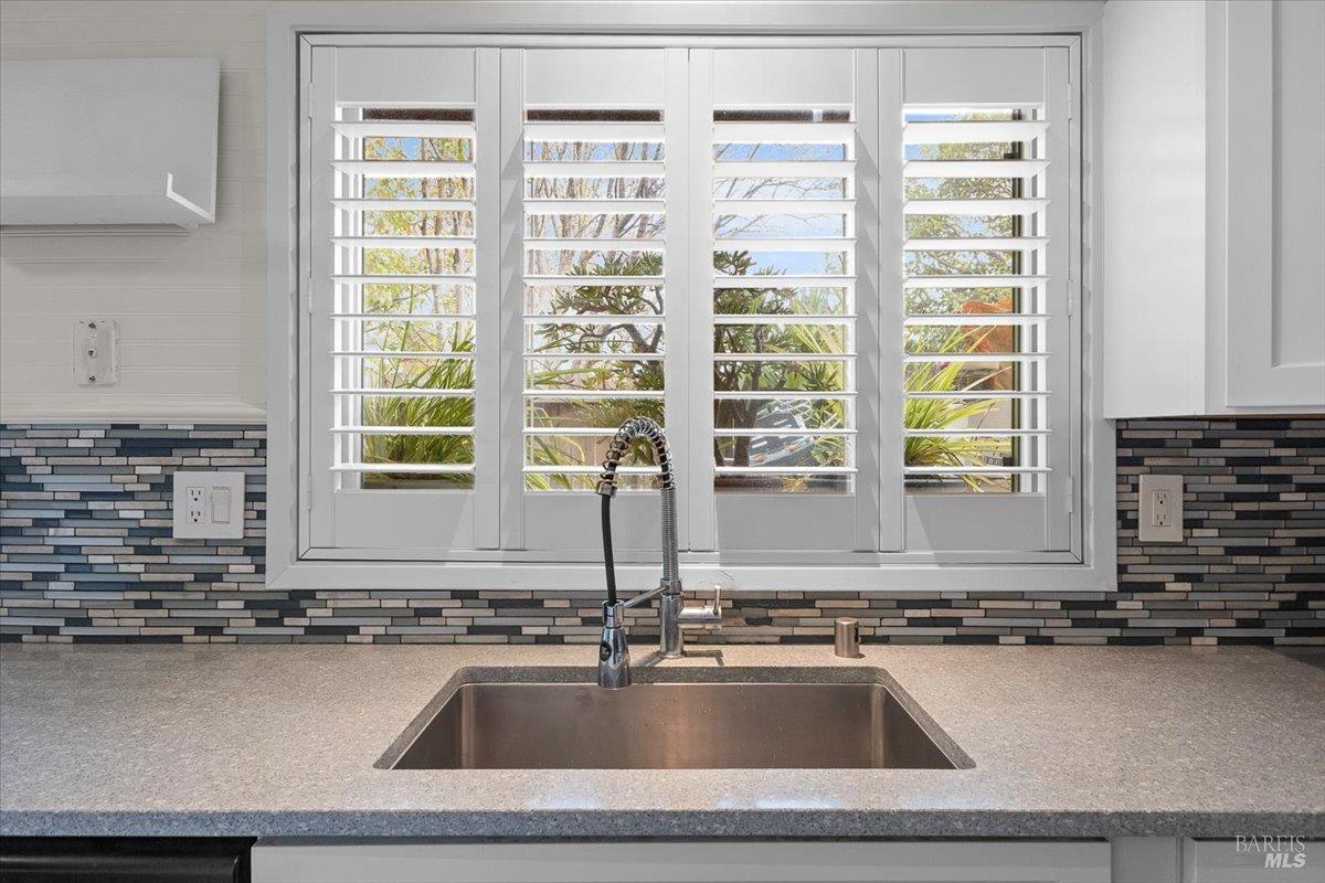 1003 Golf Course Drive