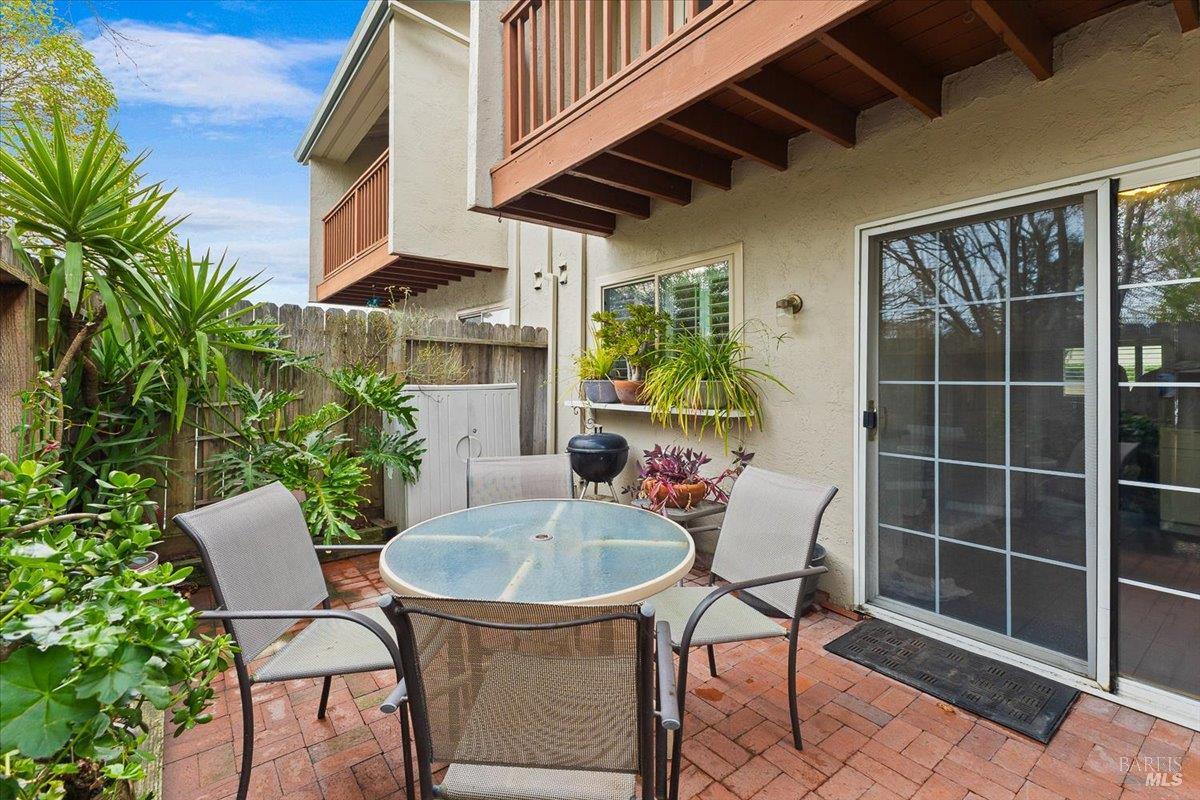 1003 Golf Course Drive