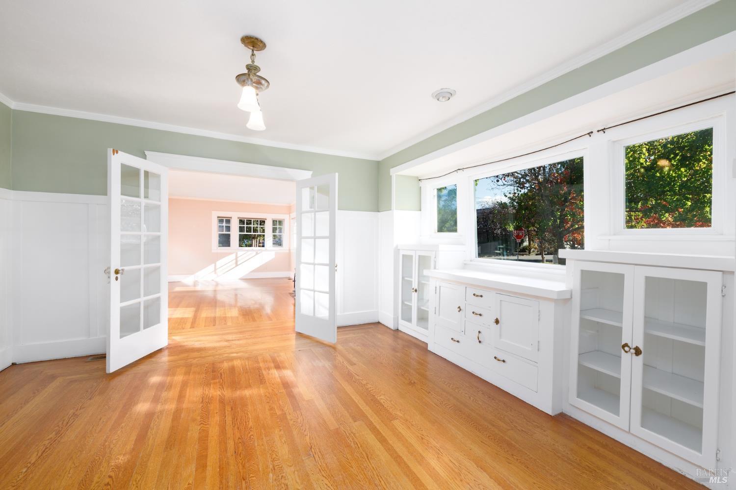 1203 Glenn Street