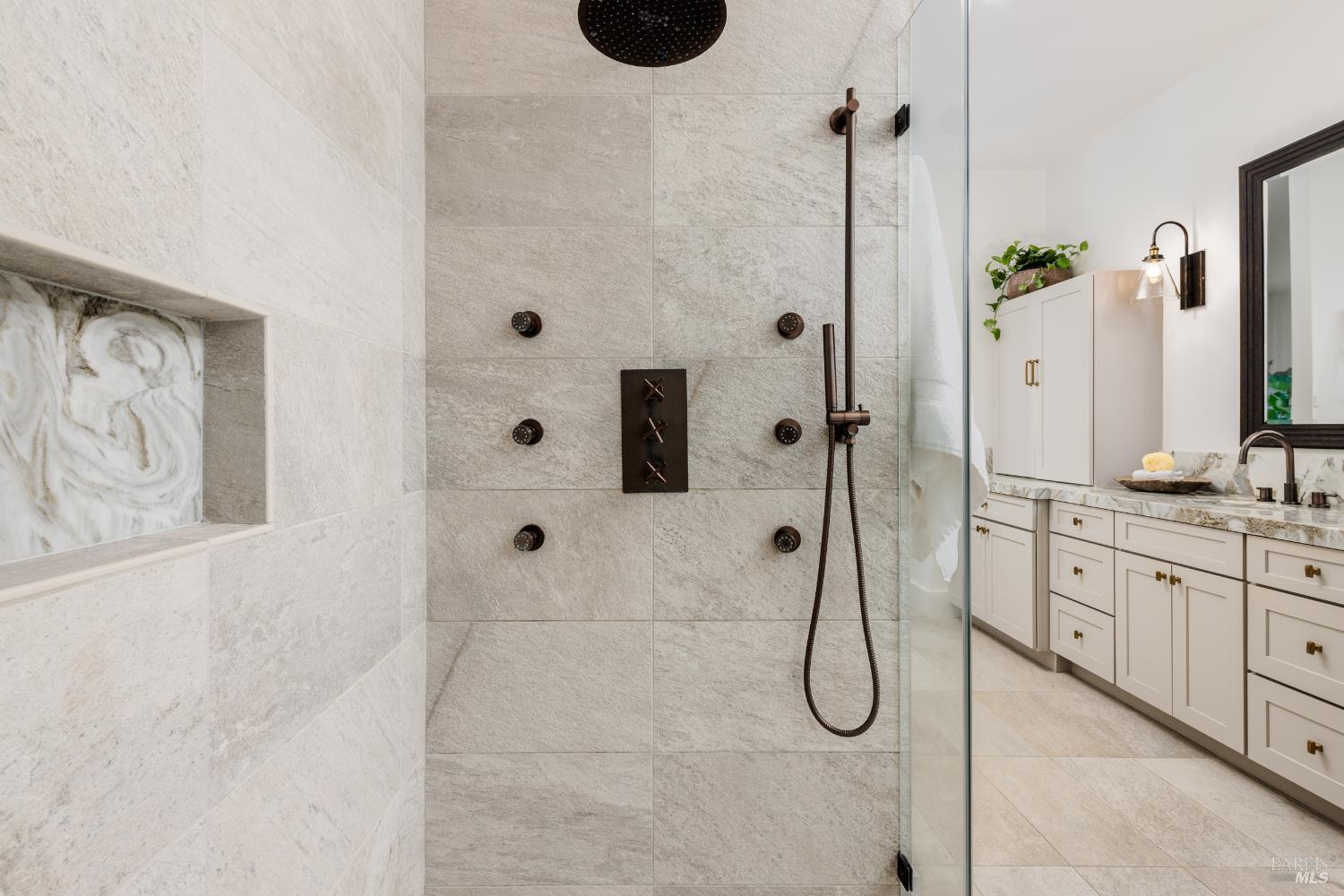 6476 Red Winery Road