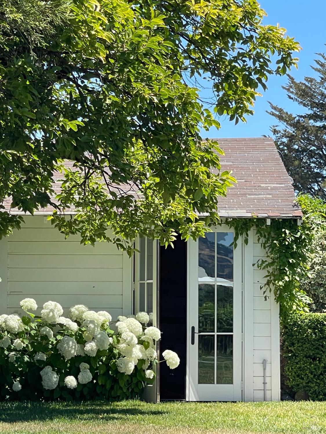 6476 Red Winery Road