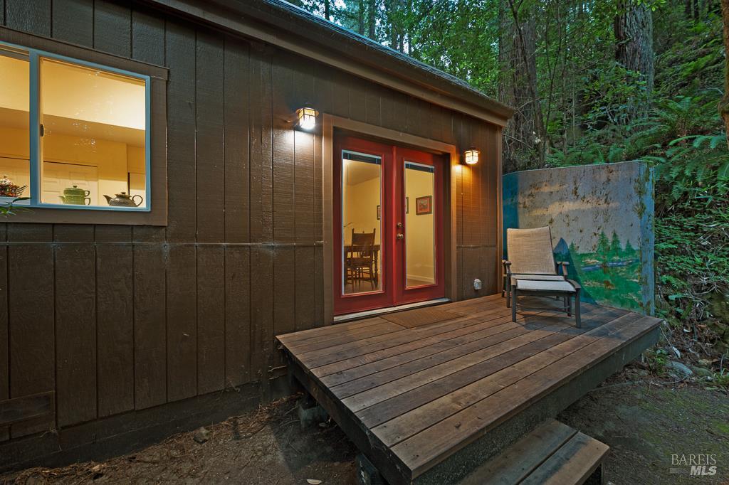 2305 Cazadero Highway