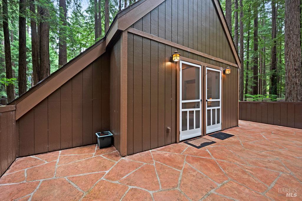 2305 Cazadero Highway