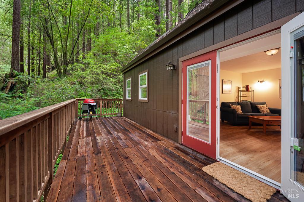 2305 Cazadero Highway