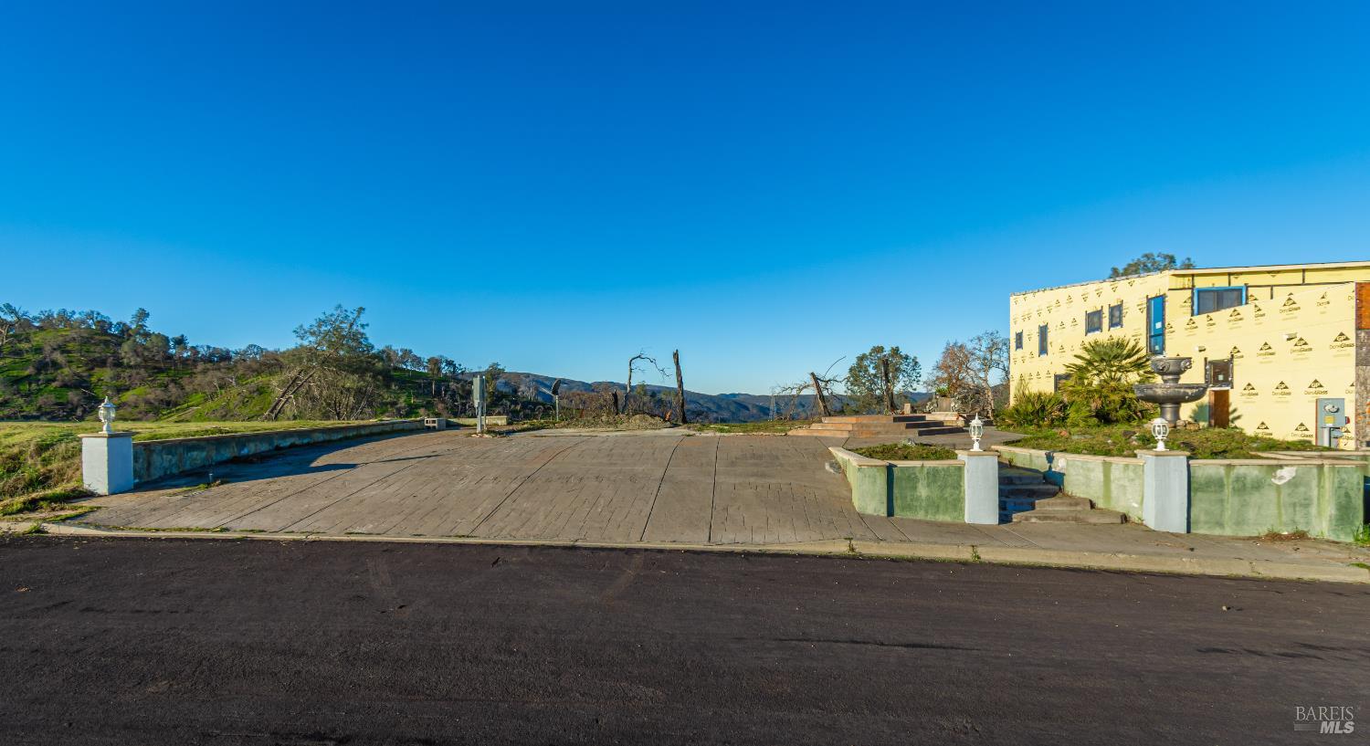 1131 Headlands Drive