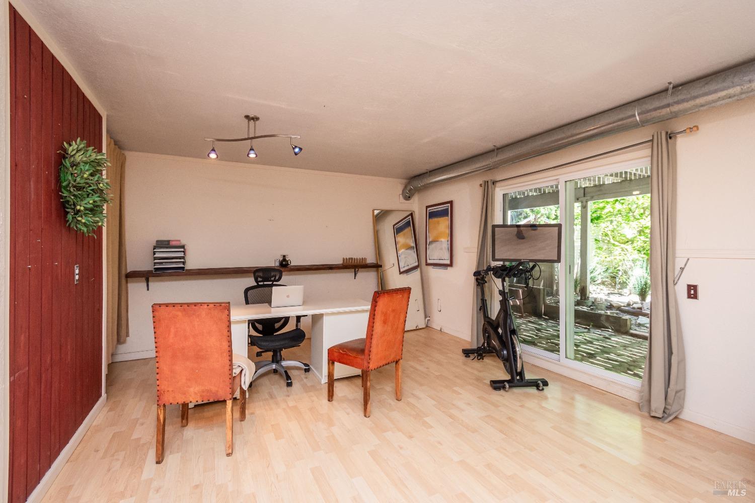 1114 Mount George Avenue