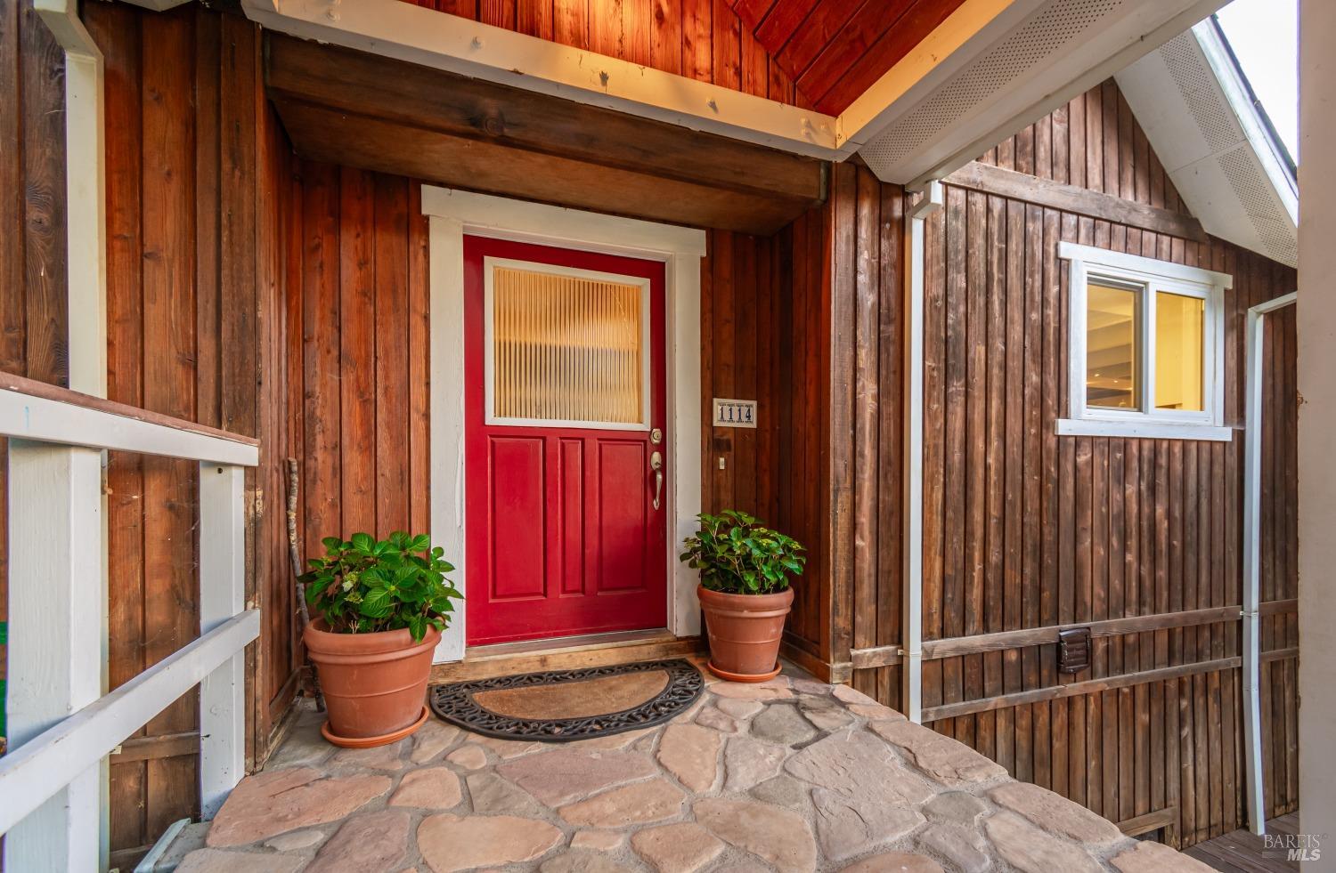 1114 Mount George Avenue