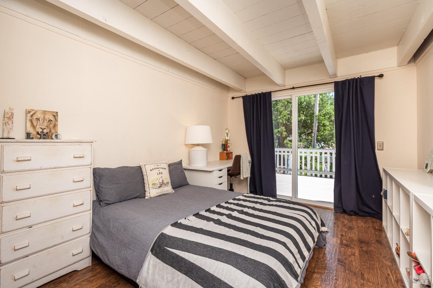 1114 Mount George Avenue