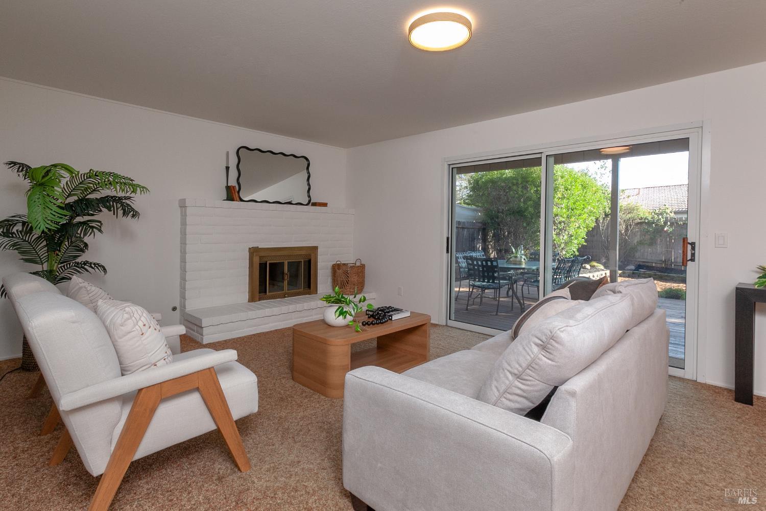 5530 Dupont Drive