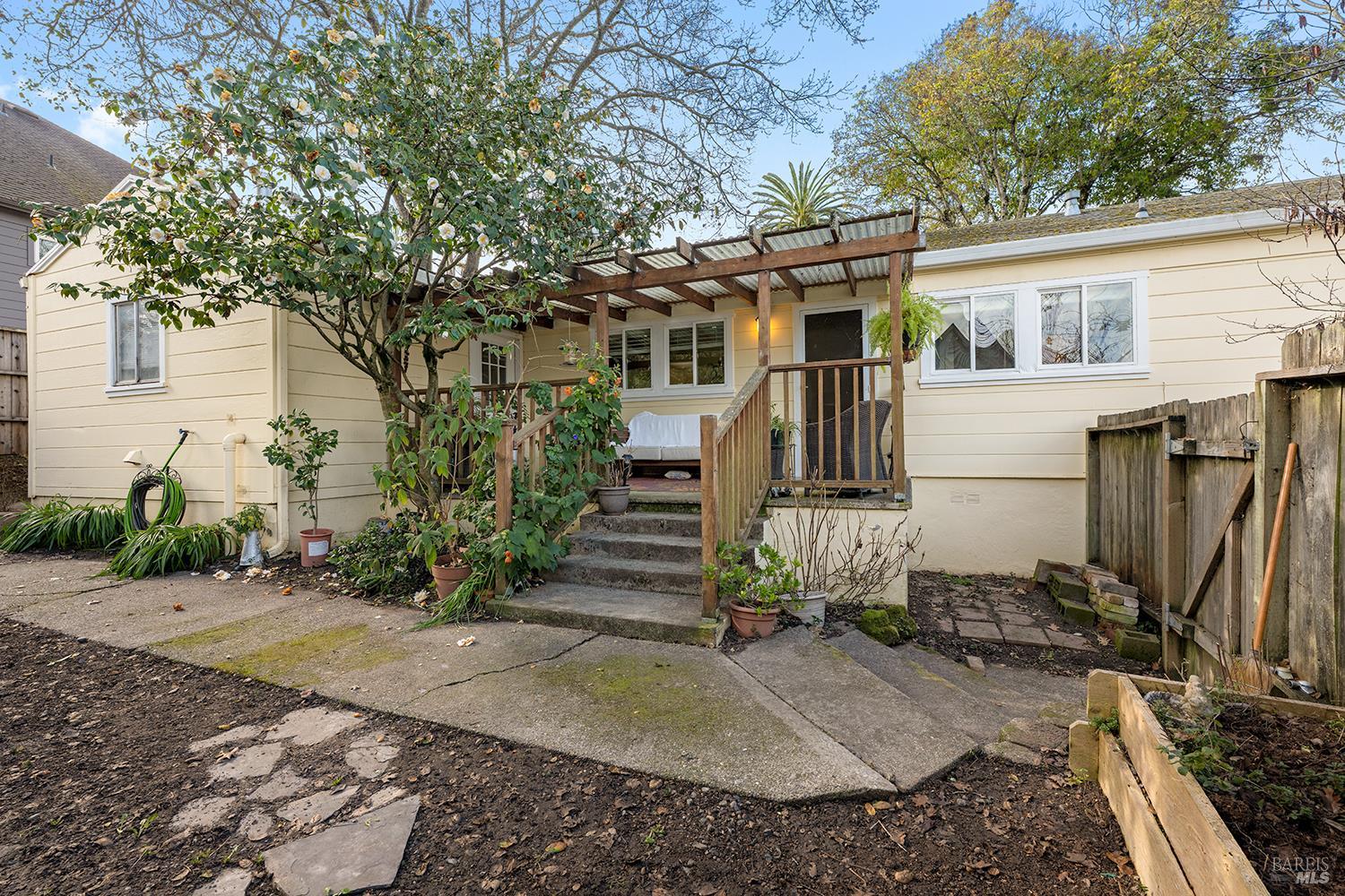 375 Florence Avenue
