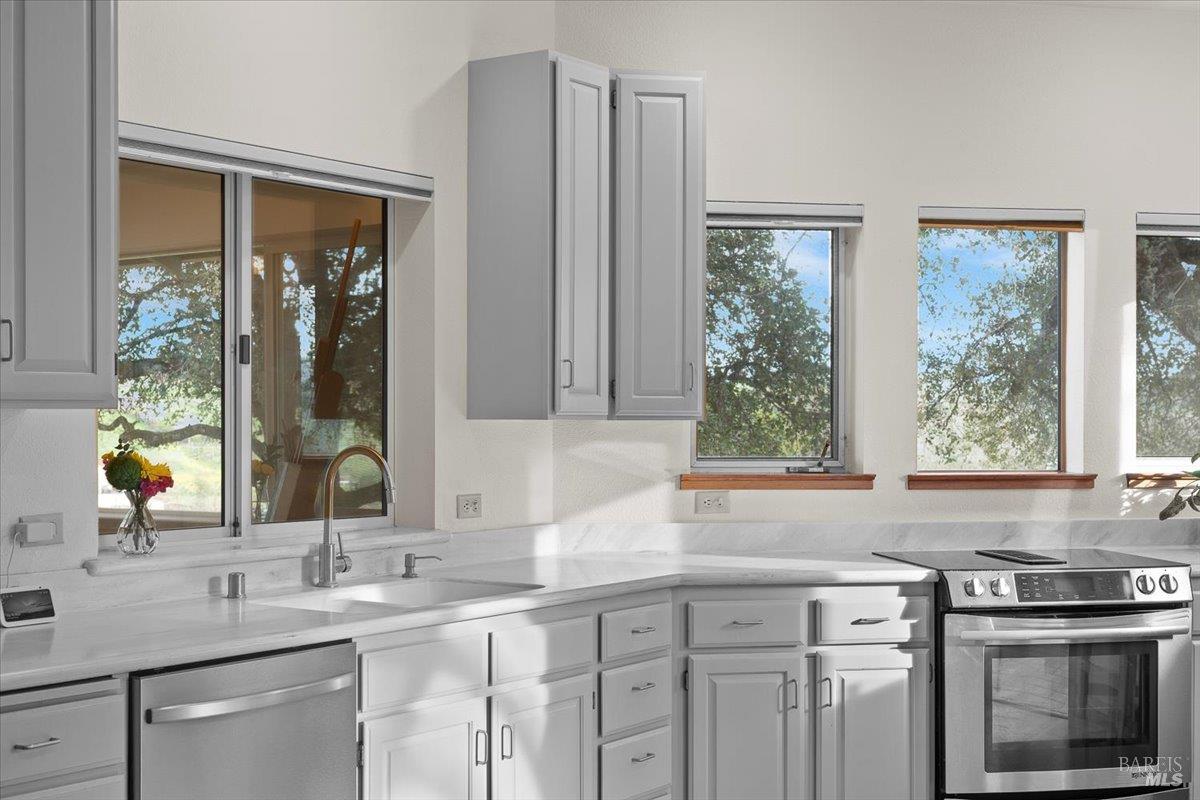 920 Lytton Springs Road