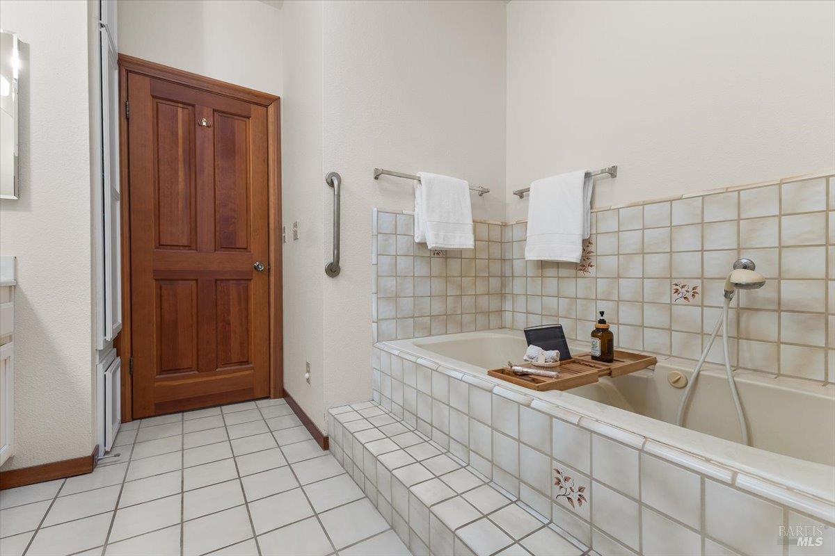 920 Lytton Springs Road