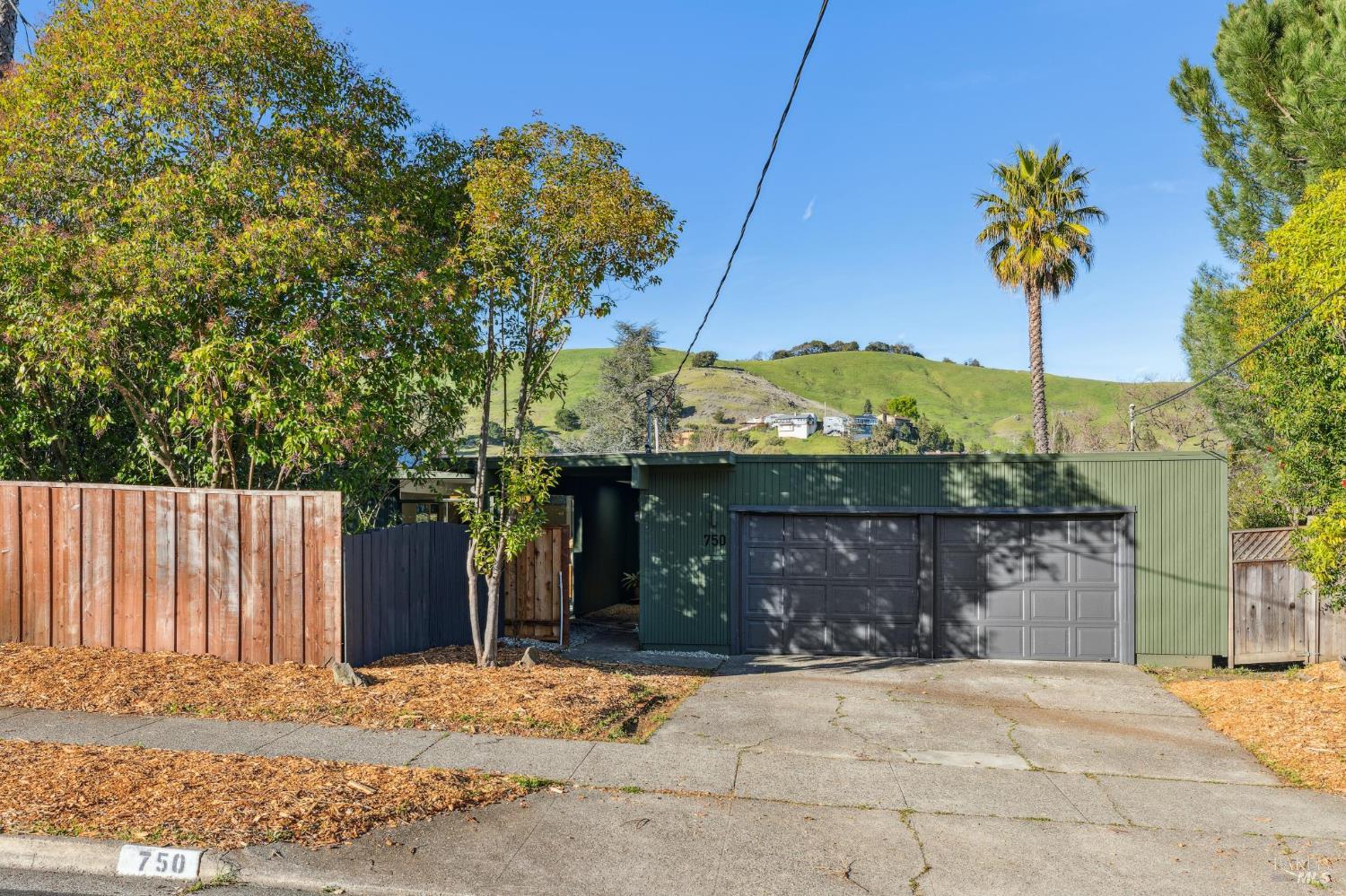 750 Montecillo Road