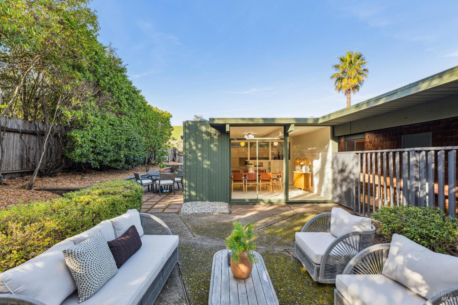 750 Montecillo Road