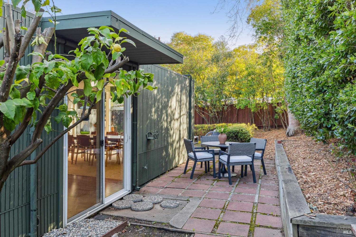 750 Montecillo Road
