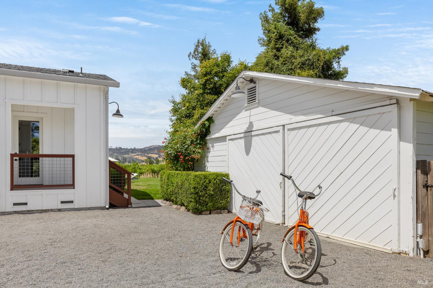 6476 Red Winery Road