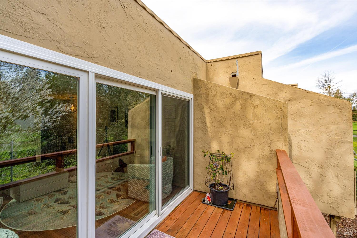 3098 Yulupa Avenue