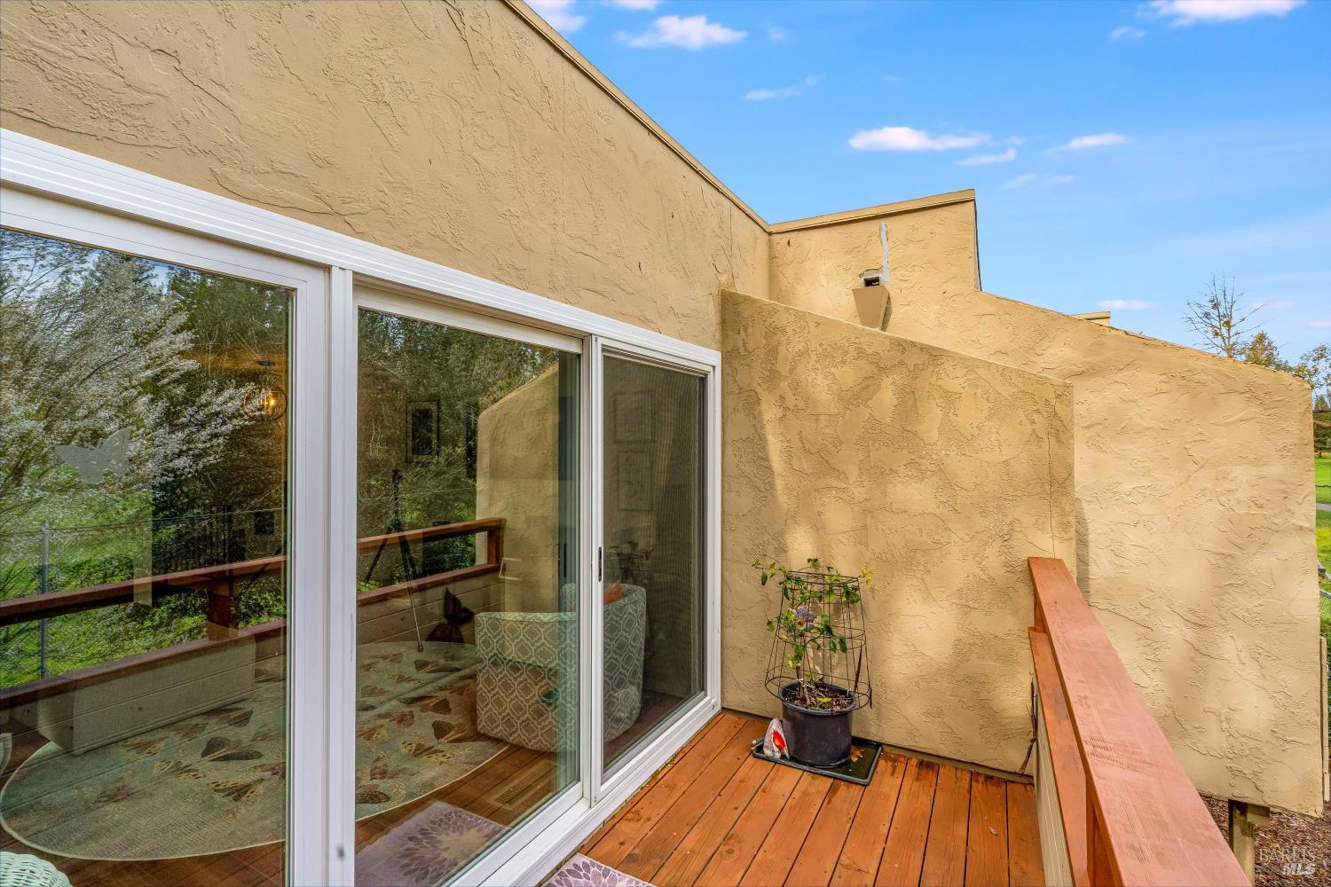 3098 Yulupa Avenue