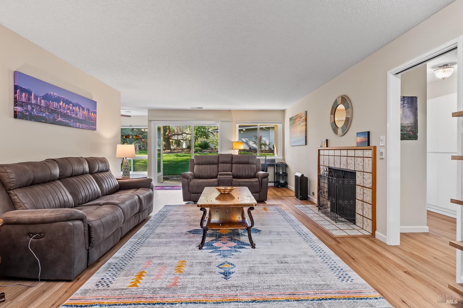 497 Oak Vista Place