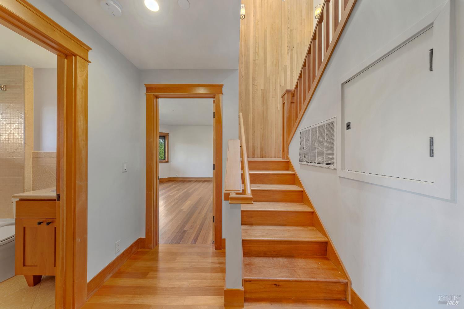 118 Francis Avenue