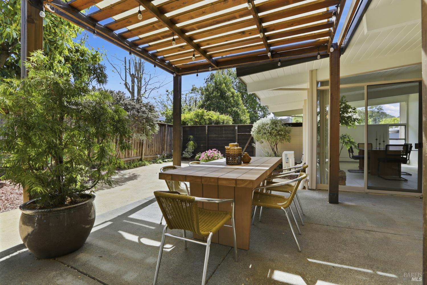 656 Bamboo Terrace