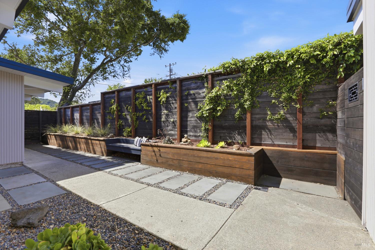 656 Bamboo Terrace