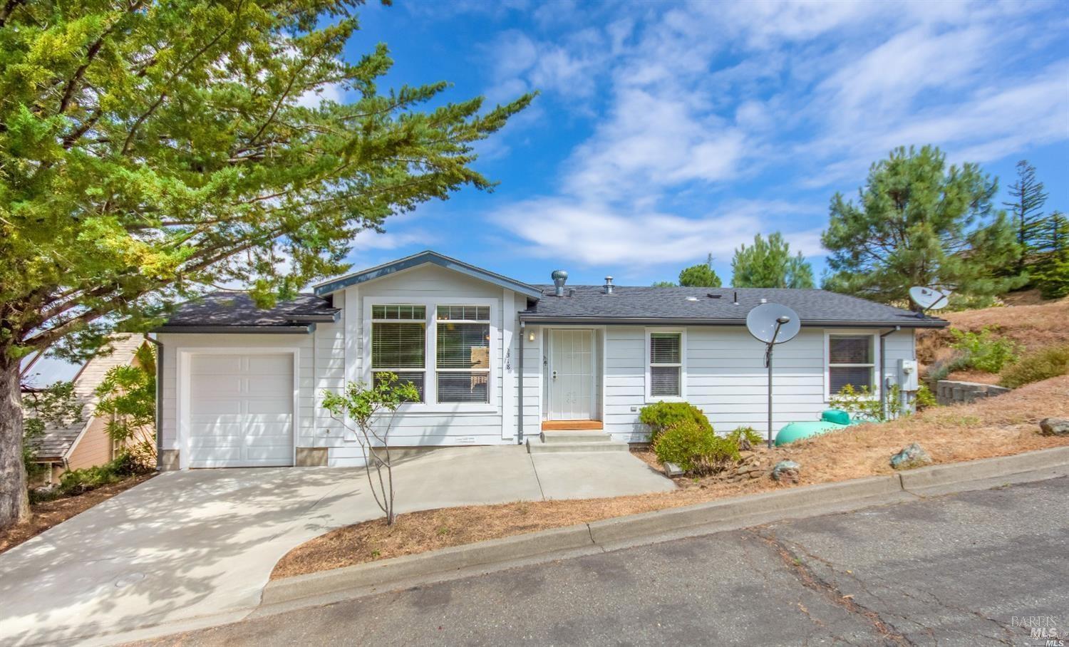 318 Black Oak Lane