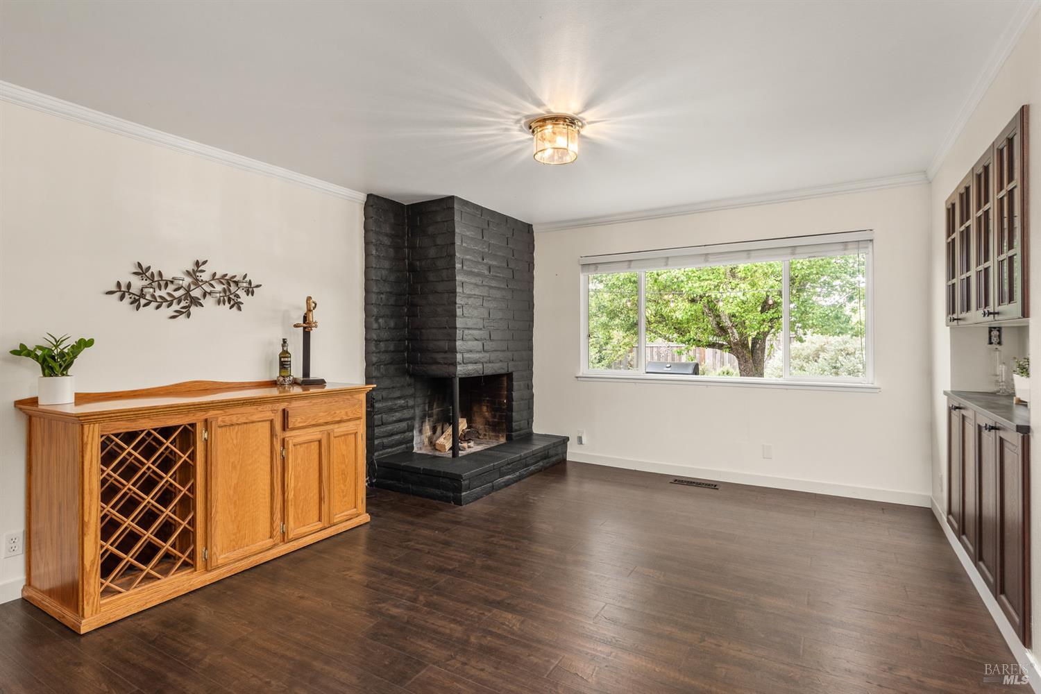 5642 Yerba Buena Road