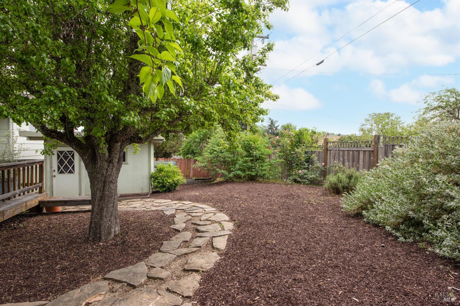 5642 Yerba Buena Road