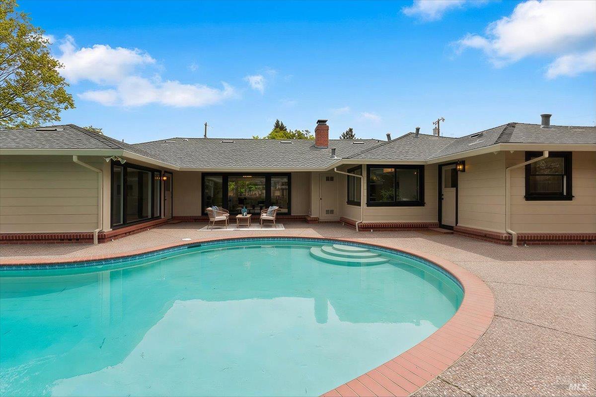 205 Alderbrook Drive