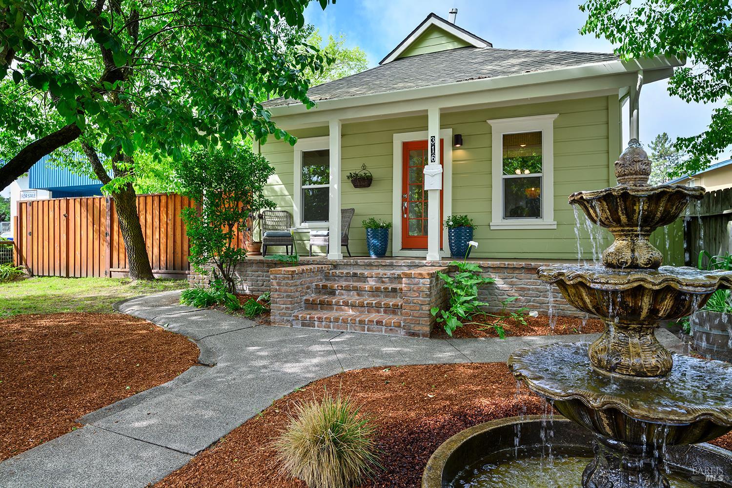 318 Petaluma Avenue