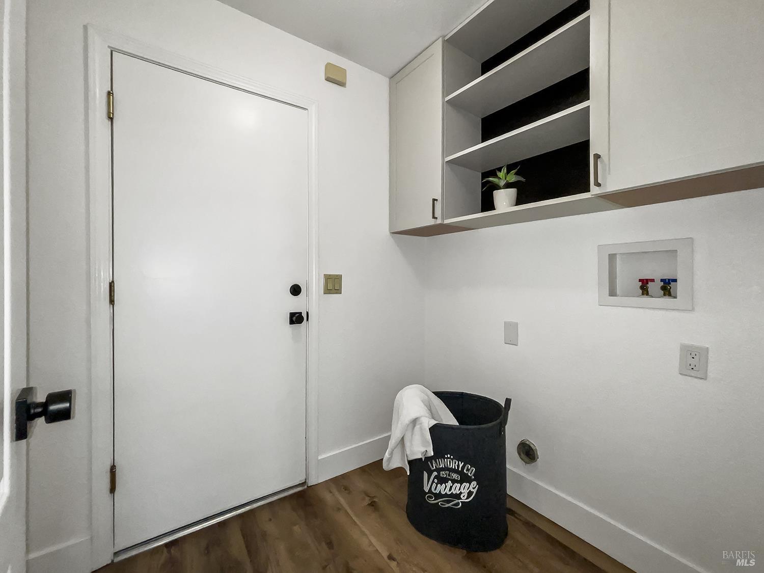 1504 Maria Place